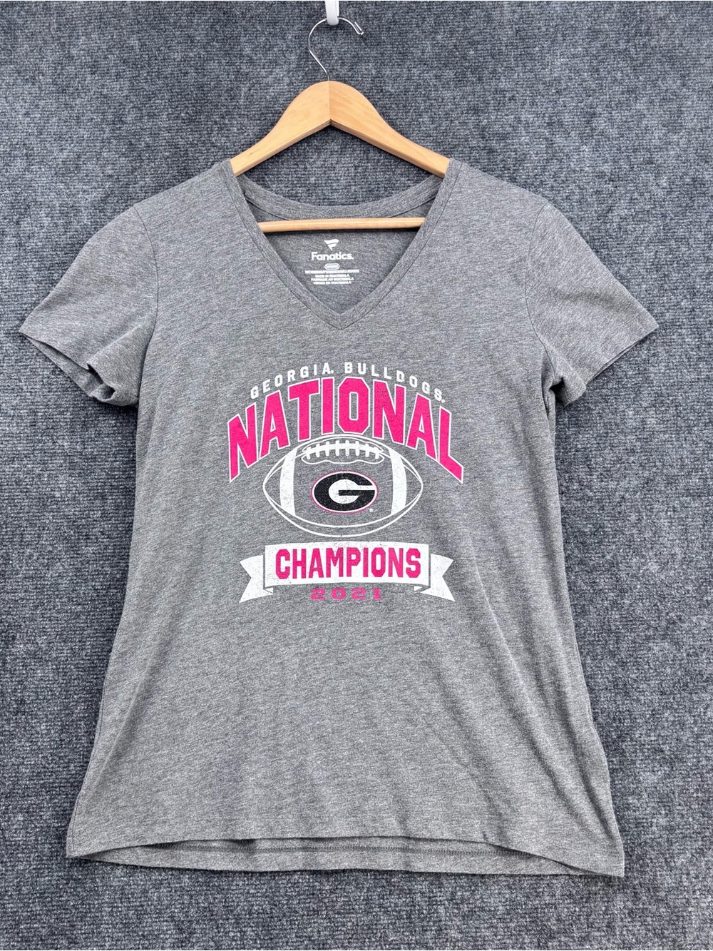 Georgia Bulldogs National Champ 2021 Gray V Neck T Shirt Women’s M